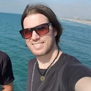 Meet your Posher, Brenton